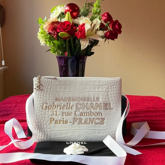 ⭐️CHANEL O - CASE - POUCH ⭐️ - Picture 10 of 16